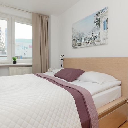 City Center Chmielna 100 Варшава Екстериор снимка