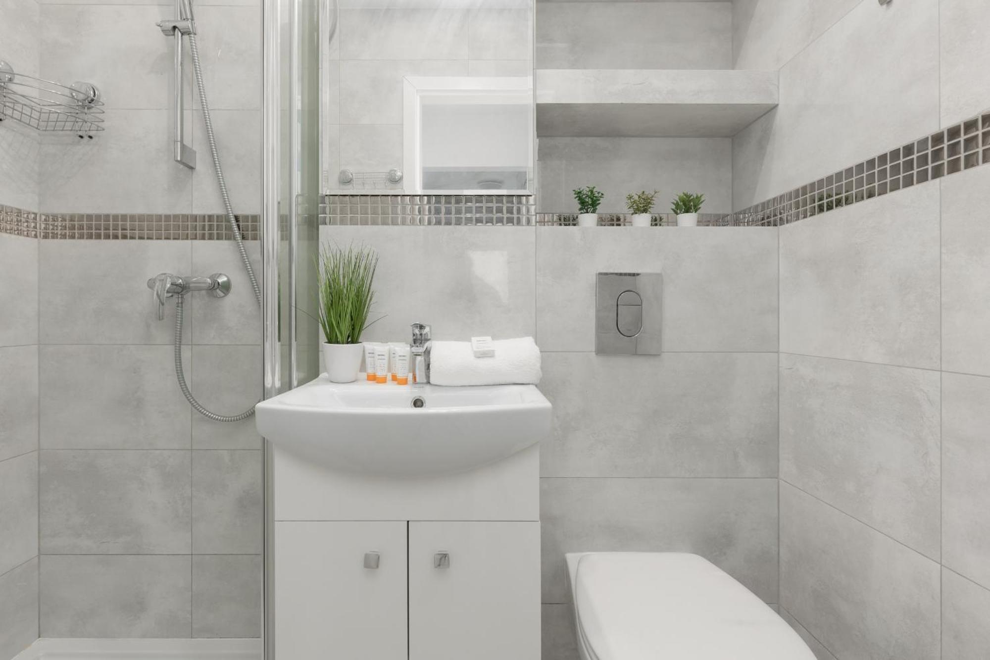 City Center Chmielna 100 Варшава Екстериор снимка